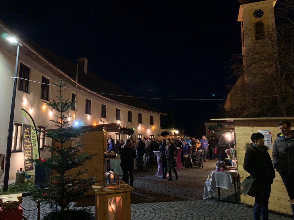 Adventmarkt Heimatverein Attersee